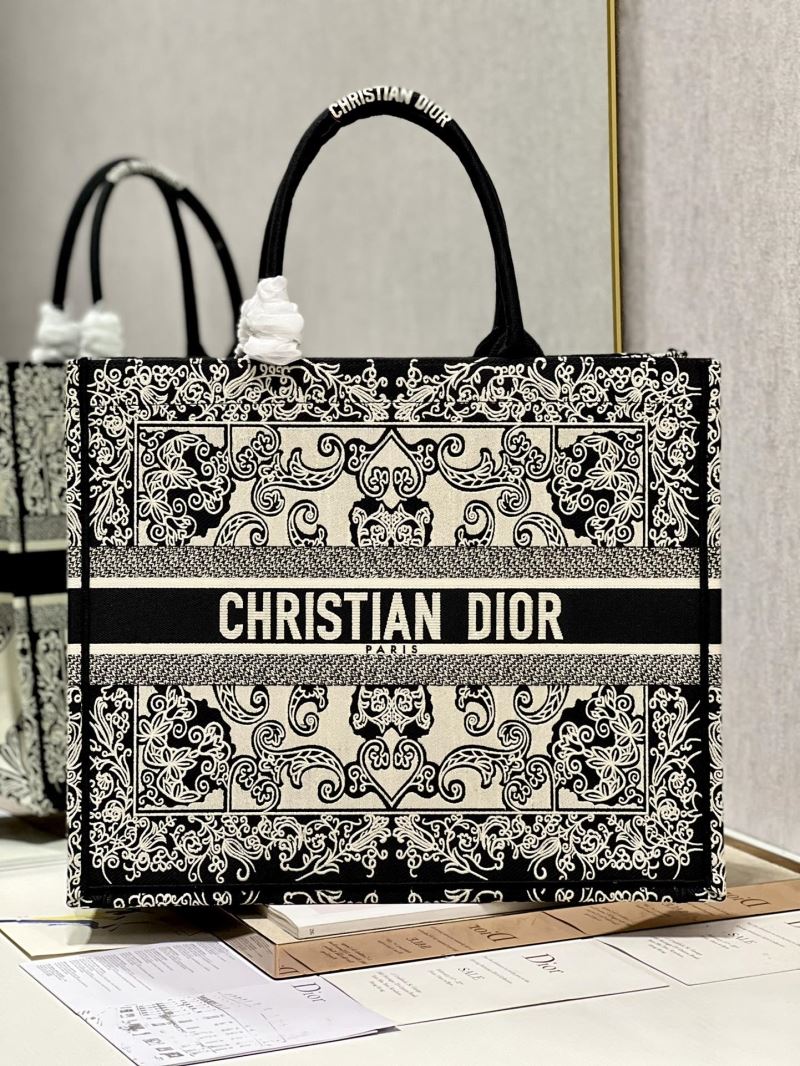 Christian Dior Shopping Bags